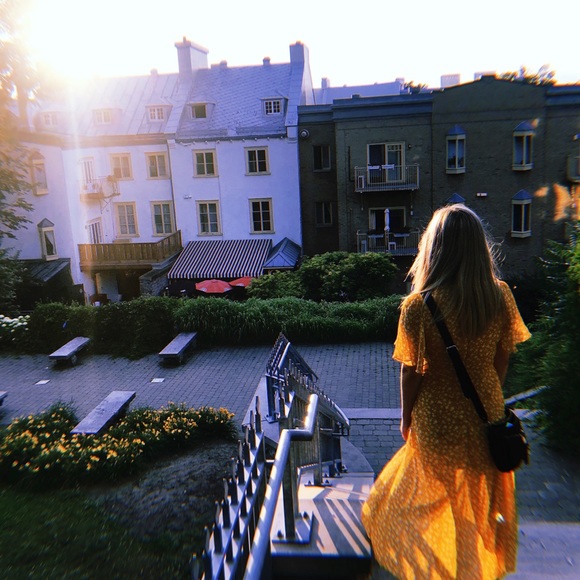 Risque Lizness - Picture 4 of 7